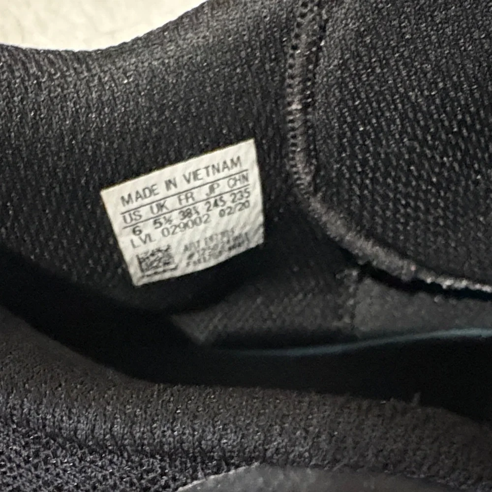 Adidas Pro Next Black/White Sneakers - Picture 7 of 7